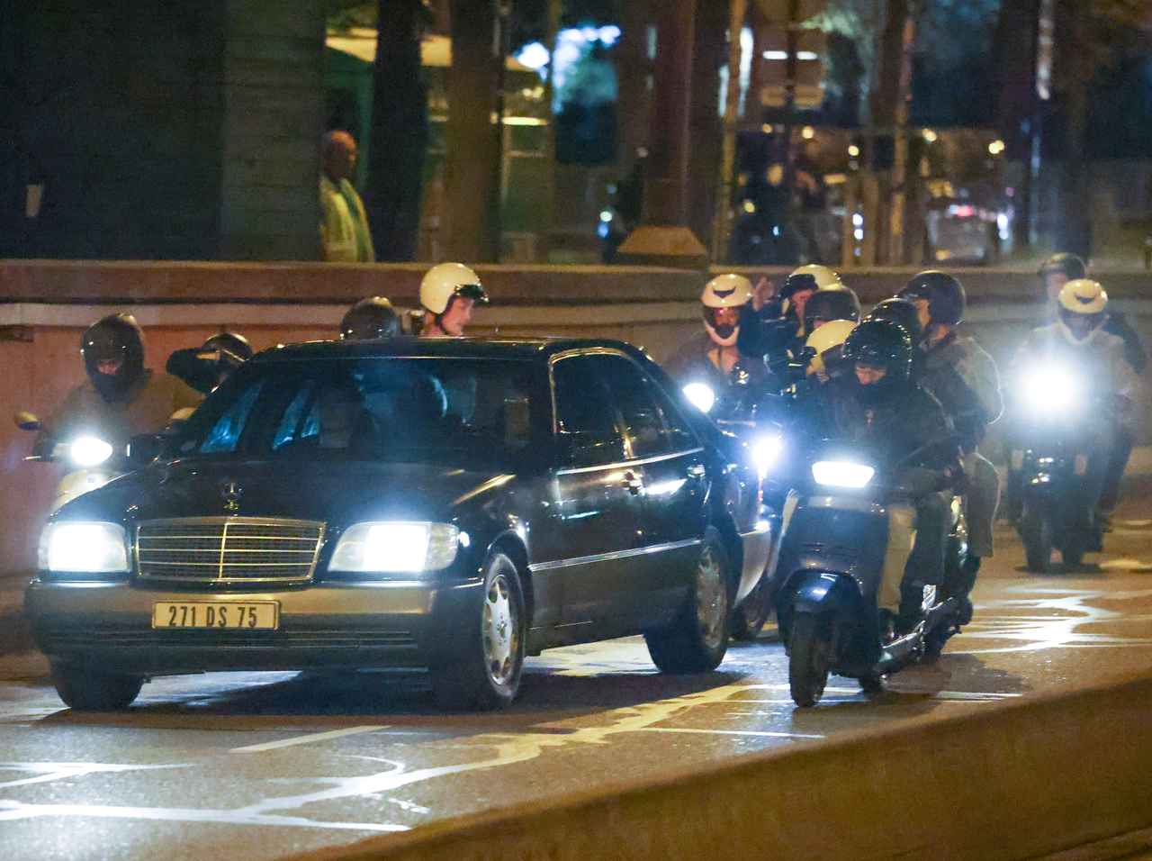 ダイアナ妃の死亡場所付近で「行なわれていたこと」に注目集まる