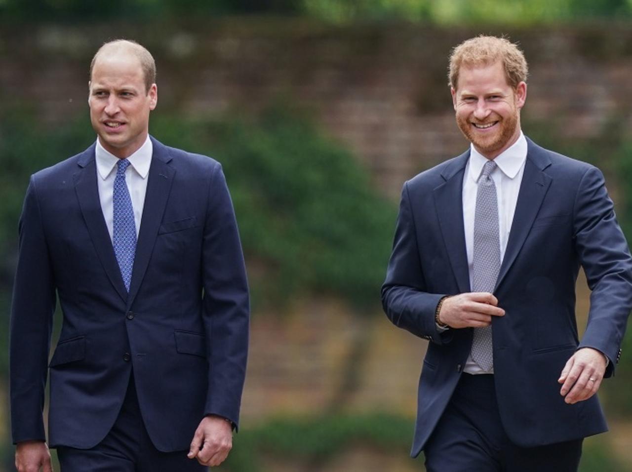 ウィリアム皇太子、ヘンリー王子にメールするも「そっけない言葉」を返される