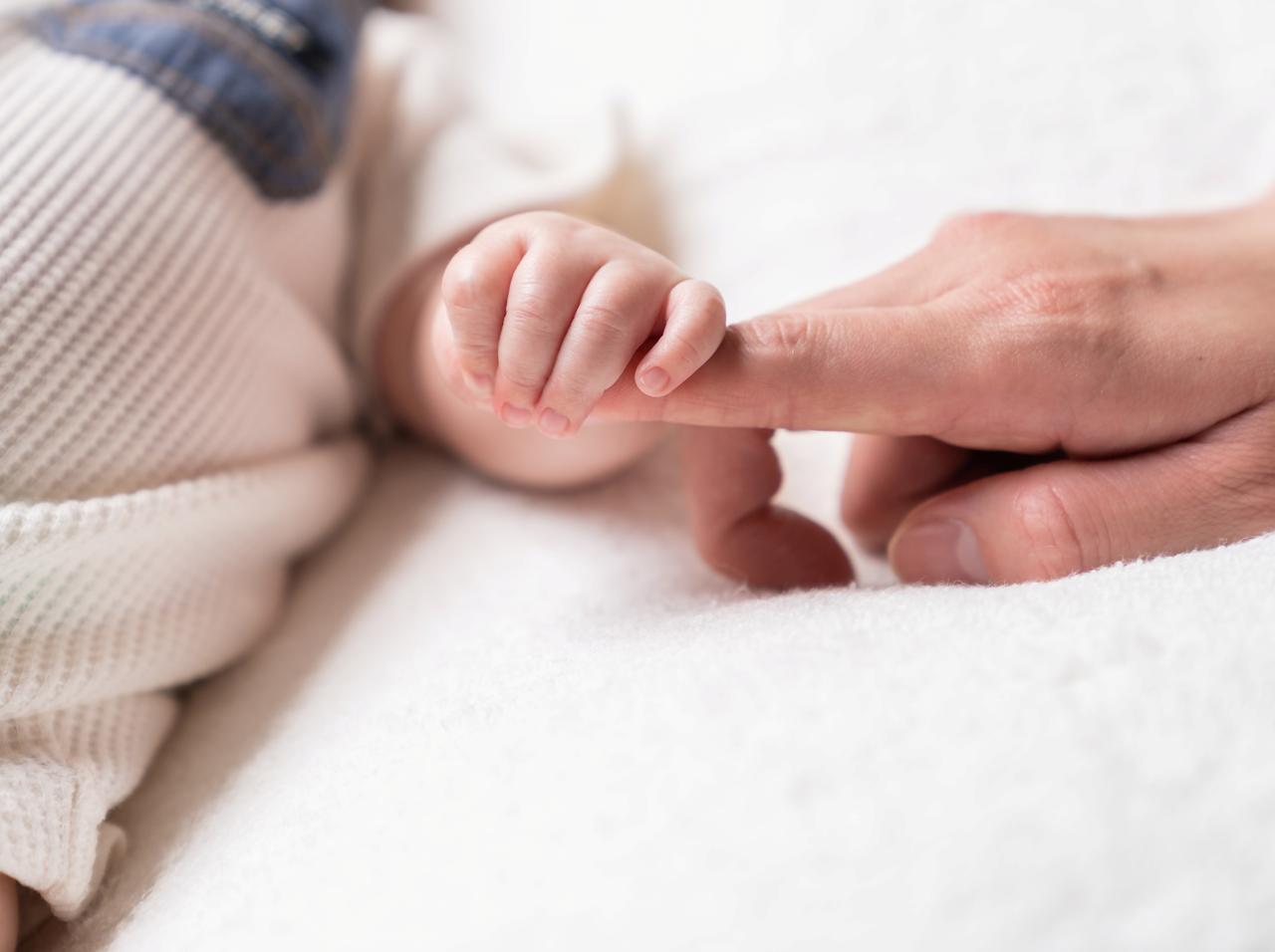 赤ちゃんにつけようと思っていた「名前」を親友に取られた…、どうするべき?【体験談】