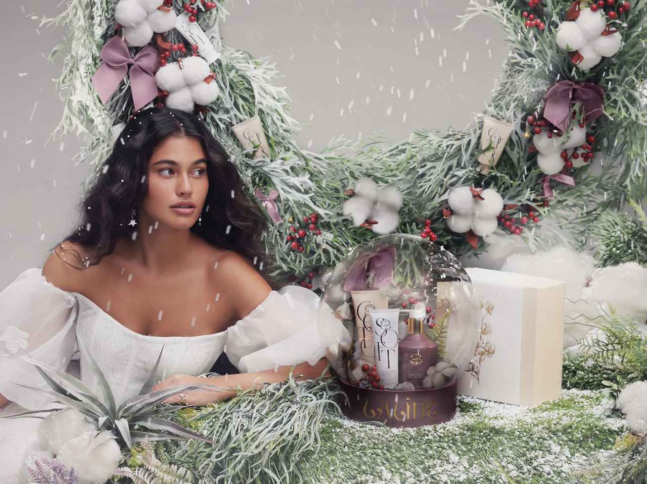 ラリン、2022年クリスマスコフレは“ウッディな香り”の限定ボディケア製品