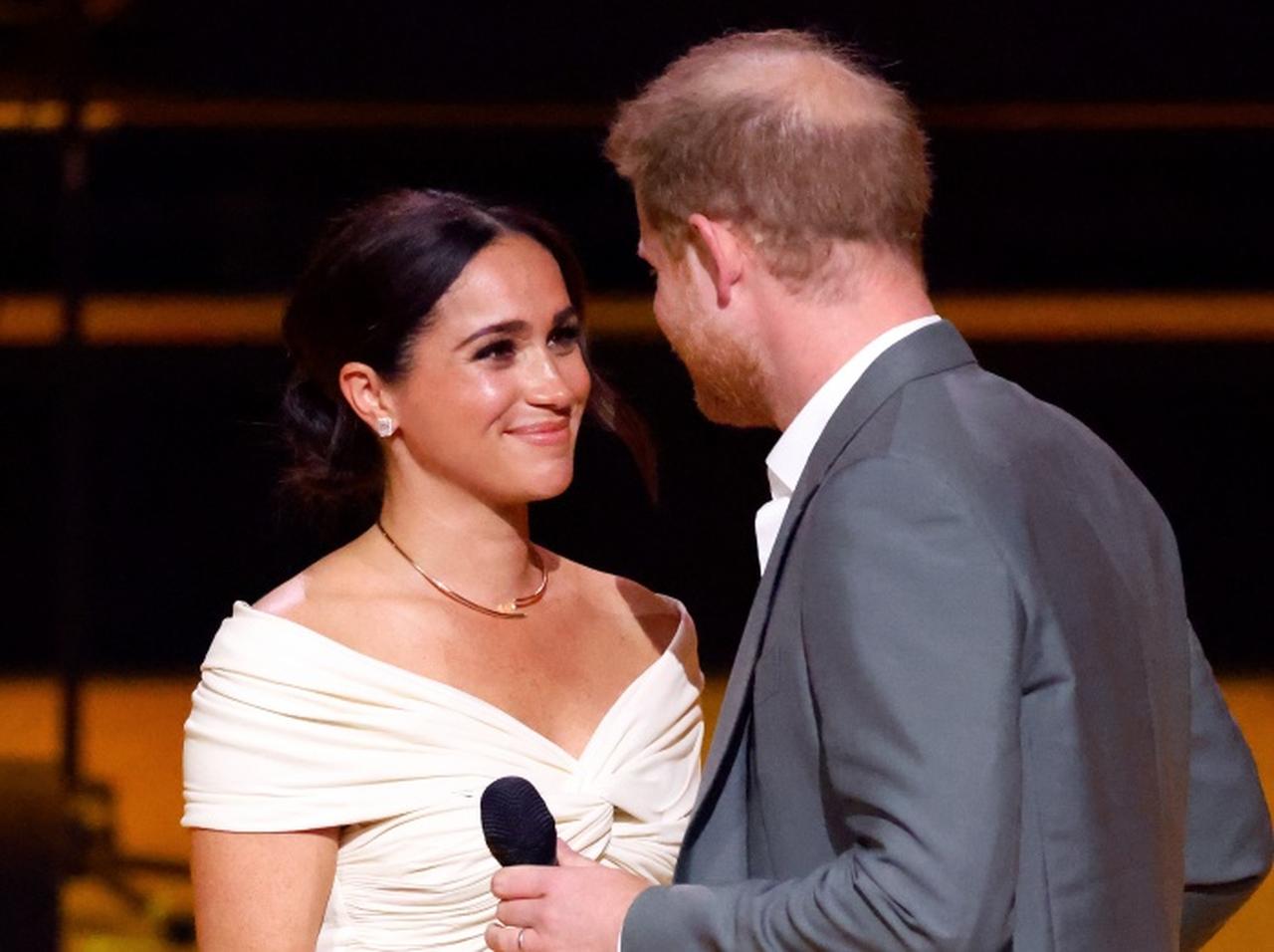 メーガン妃、ヘンリー王子に「究極の二択」を迫っていた