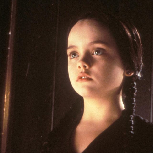 『アダムス・ファミリー2』取材で「生理は来たか」…、子役の“皮肉”返しがリアルウェンズデー