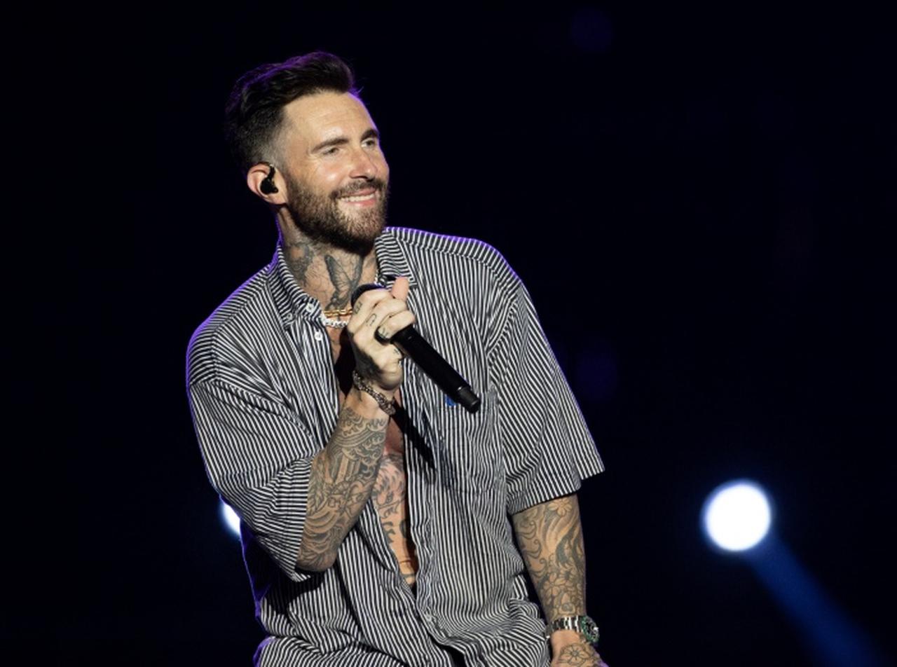 マルーン5、来日公演の「VIPグッズ」が発表!この冬に使えるアイテムが