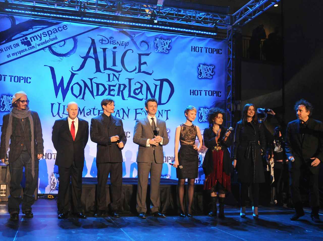 『アリス・イン・ワンダーランド』で“物語が始まる前”の「月」に注目したほうが良い理由