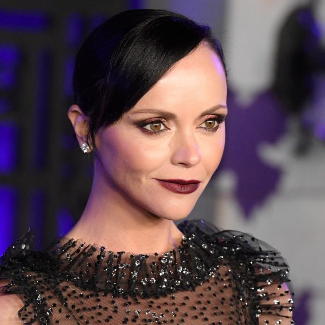 クリスティーナ・リッチが『アダムス・ファミリー』の世界に戻れて嬉しい理由、さすが元祖ウェンズデー