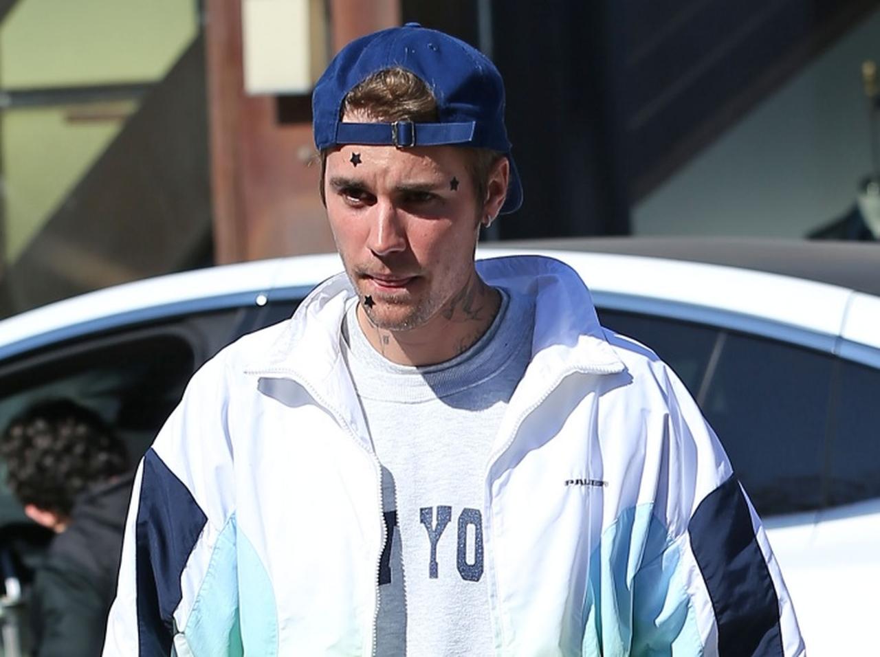 ジャスティン・ビーバーの「顔についてたもの」が気になりすぎる