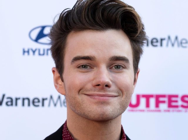 カミングアウトしてない時にゲイを演じるのは怖かった、『グリー』カート役クリス・コルファーが明かす