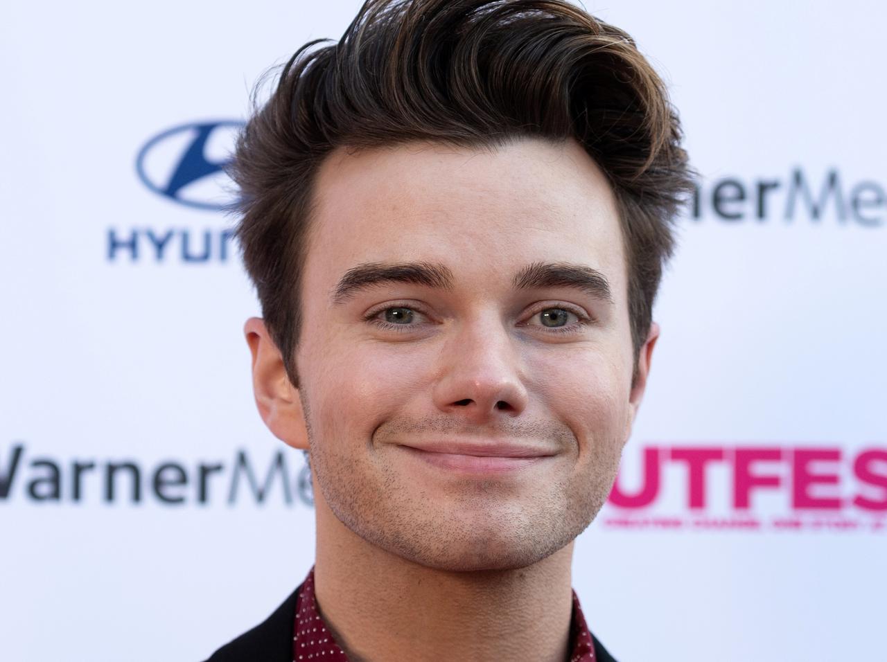 カミングアウトしてない時にゲイを演じるのは怖かった、『グリー』カート役クリス・コルファーが明かす