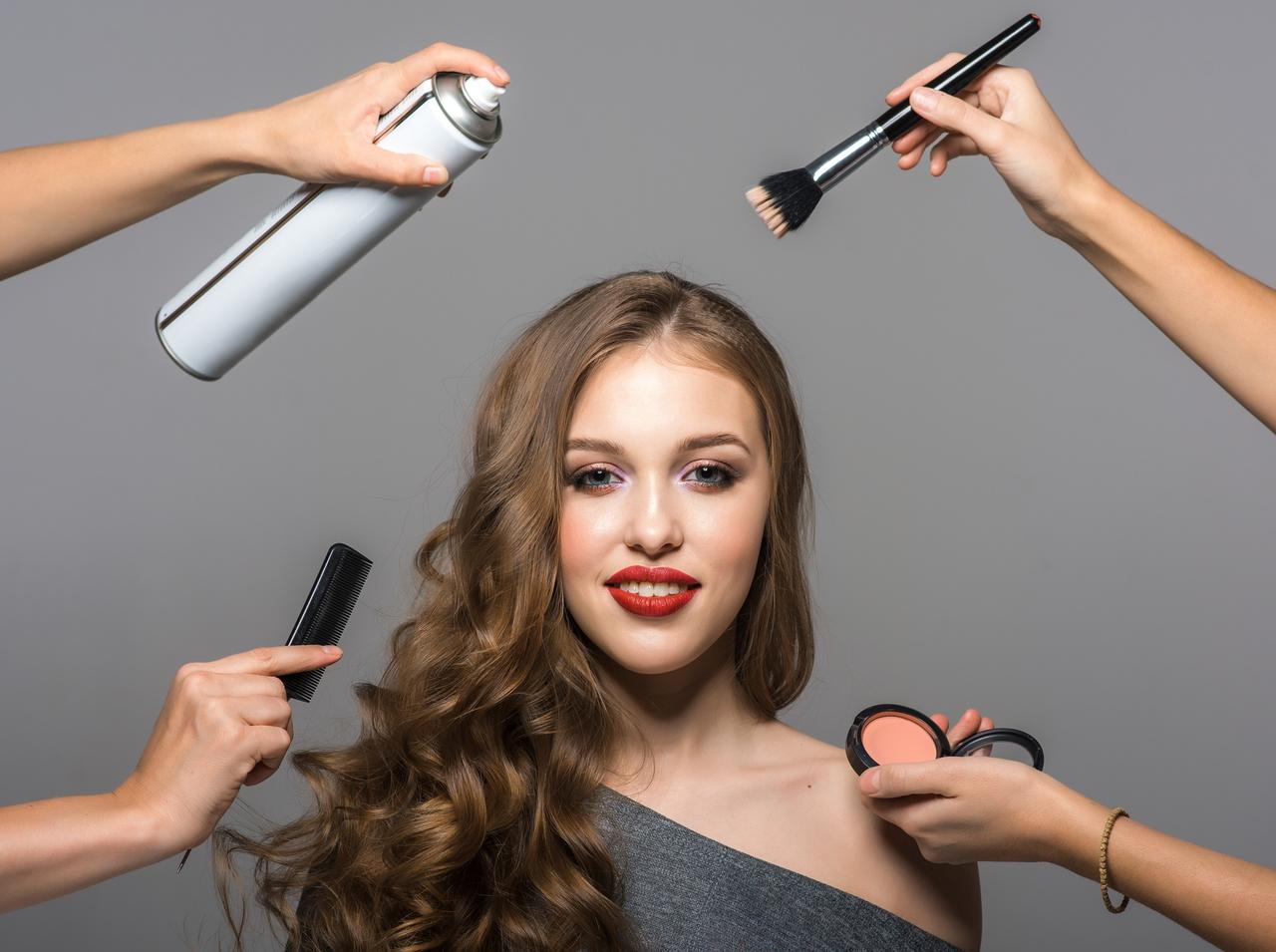 メイクのプロがリピ買い！日本発のあるコスメを海外のメイクアップアーティストが高評価