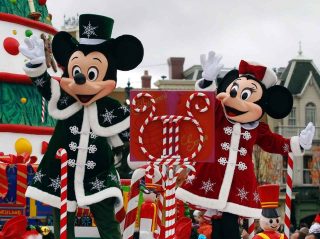 ディズニーランド、聴覚障害のあるゲストが「キャストの対応」を称賛