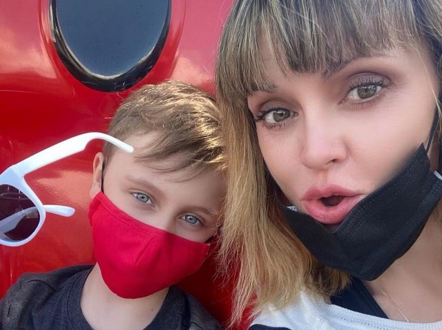 『アダムス・ファミリー』クリスティーナ・リッチの息子、8歳で「女性は物ではない」と言う視点が素晴らしすぎる