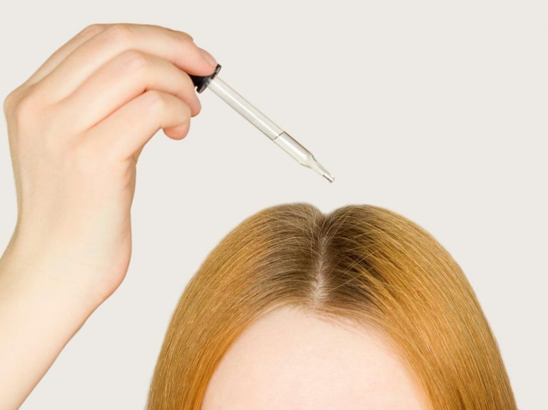 冬こそ“頭皮ケア”が重要!セレブも信頼する「スカルプオイル」の特徴&効果的な使い方