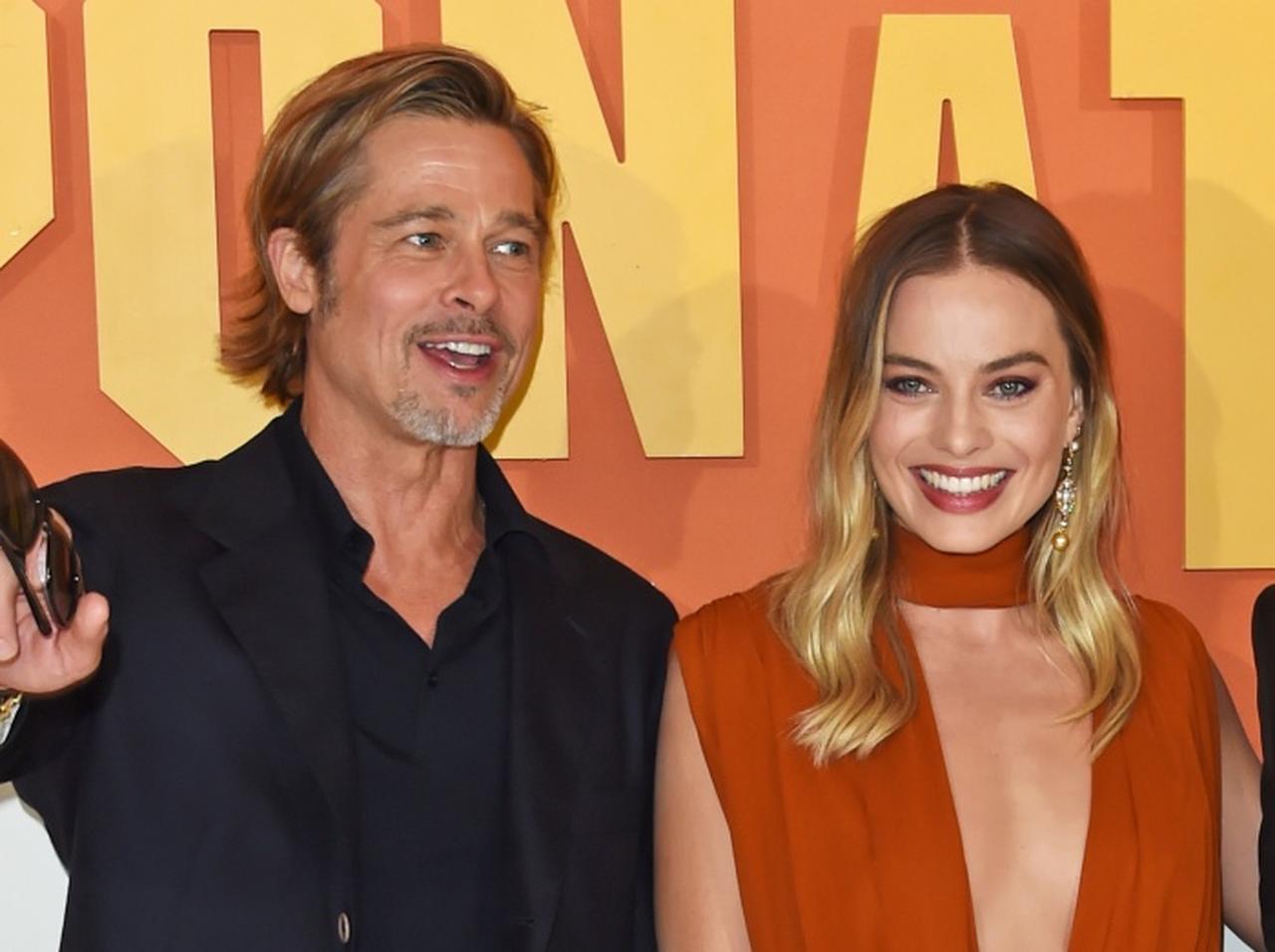 マーゴット・ロビー、ブラッド・ピットとのキスシーンは「即興」だった