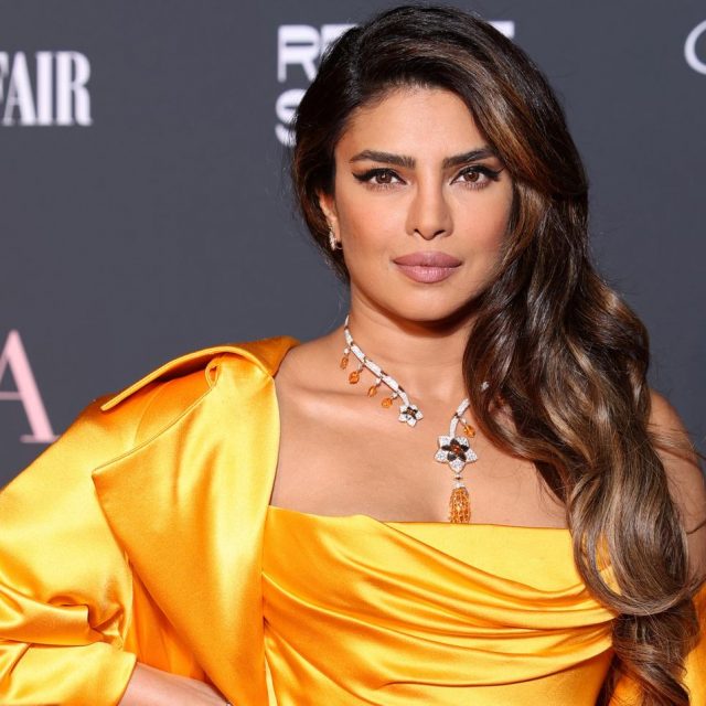 インド映画で女性の賃金は男性の「10分の1」、プリヤンカー・チョープラーが告白