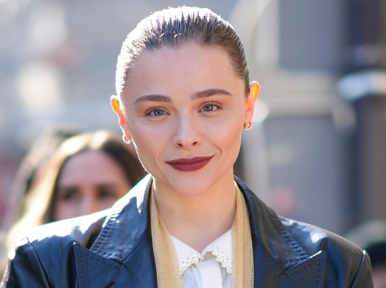 クロエ・グレース・モレッツ、「若い女性」であるだけで“知識のない子ども”扱いされてきた