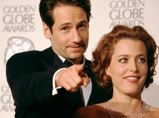 『X-ファイル』スカリーとモルダー役俳優は「エイリアンを信じる？」、回答は…