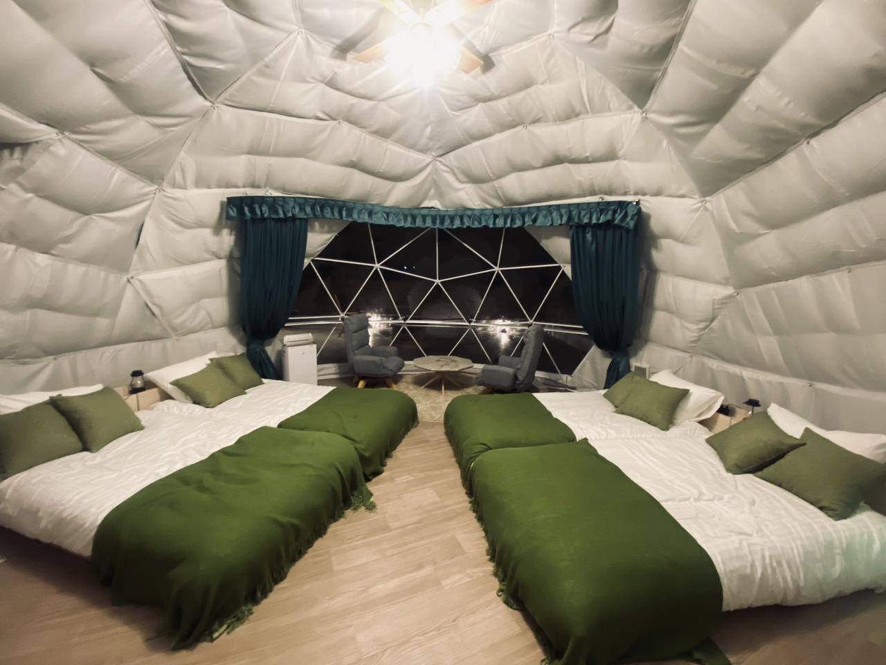 【宿泊レポ】標高1千Mの露天風呂・サウナ・水風呂！全天候型「ビジョングランピングリゾート山中湖」は雨模様でも楽しみ方が多かった