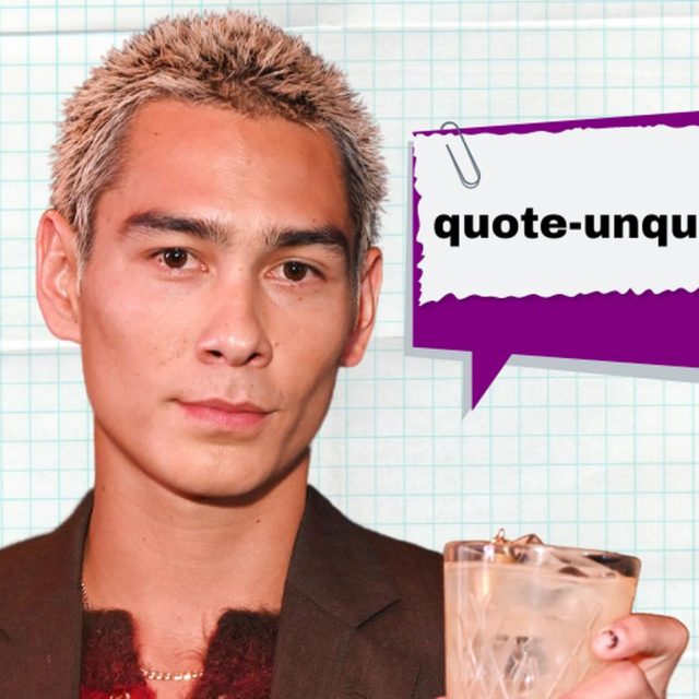 エヴァン・モックが使ってた「quote-unquote」ってどんな意味？