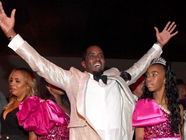 53歳大御所ラッパー、25歳下の女性との間に7人目の子どもが誕生