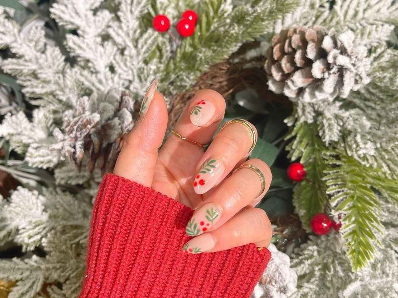 クリスマスネイル2022年!大人っぽいトレンドネイルデザイン10選