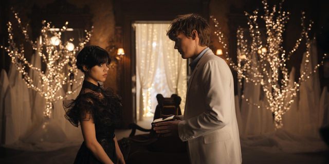 『ウェンズデー』ジェナ・オルテガがダンス回で「1つのセリフ」を変えていた、“元々のアイディア”は？