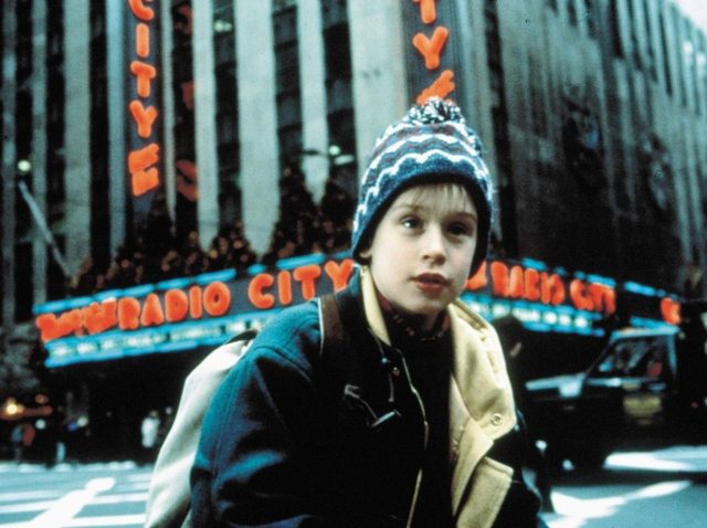 『ホーム・アローン2』の出演者たちは今どうしてる？子役マコーレーなどまとめ…