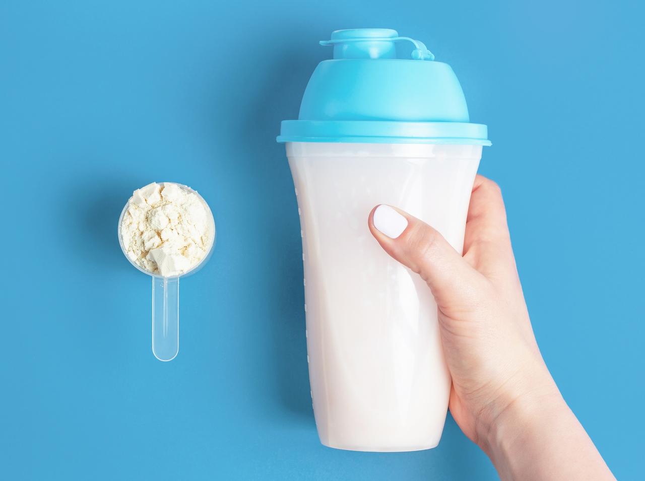 運動しない日は「プロテイン」をいつ飲むのが正解?医師が教えるベストなタイミング