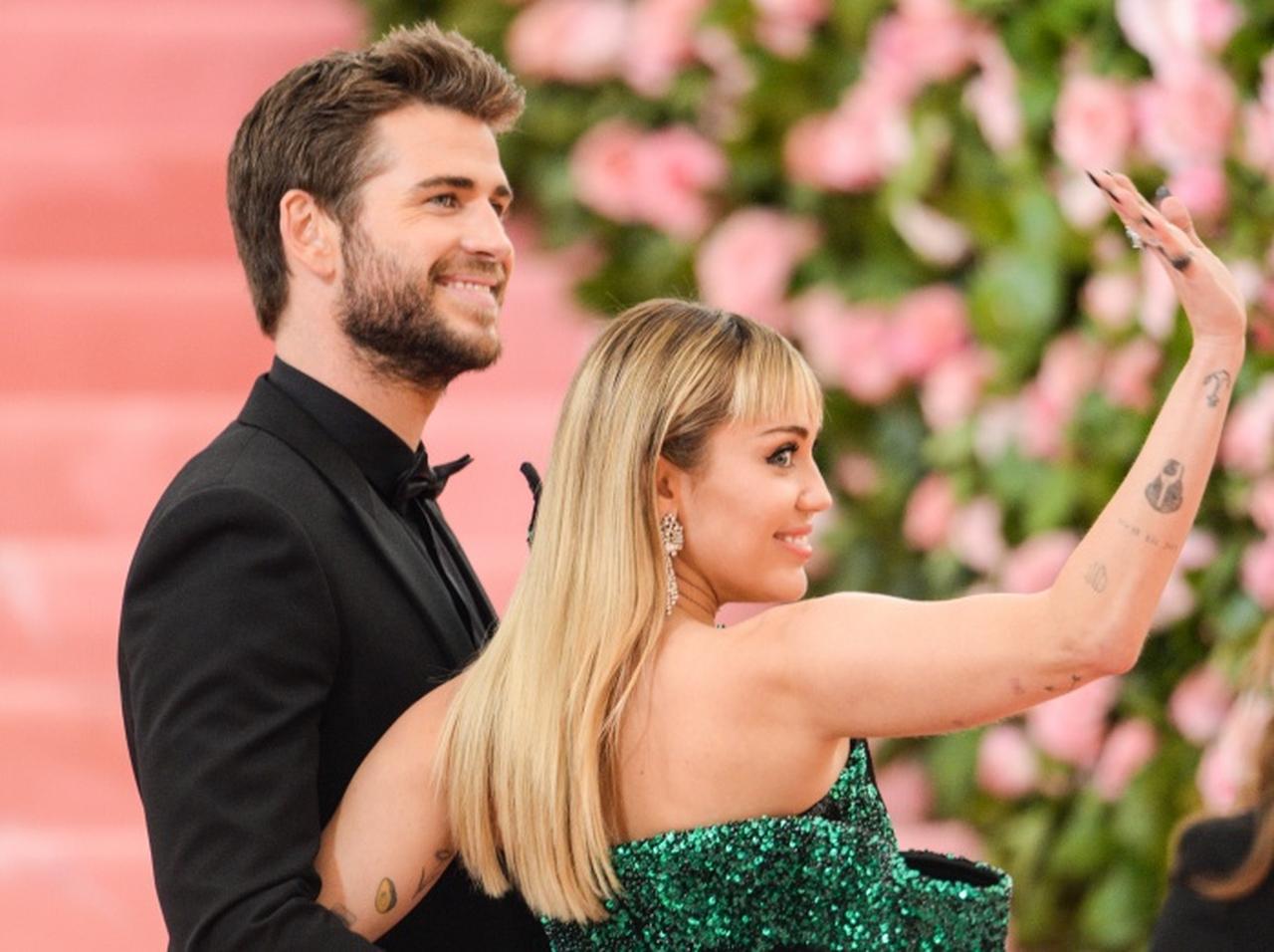 マイリー・サイラスの元夫リアム・ヘムズワース、「14人以上の女性と浮気していた」という噂が拡散される