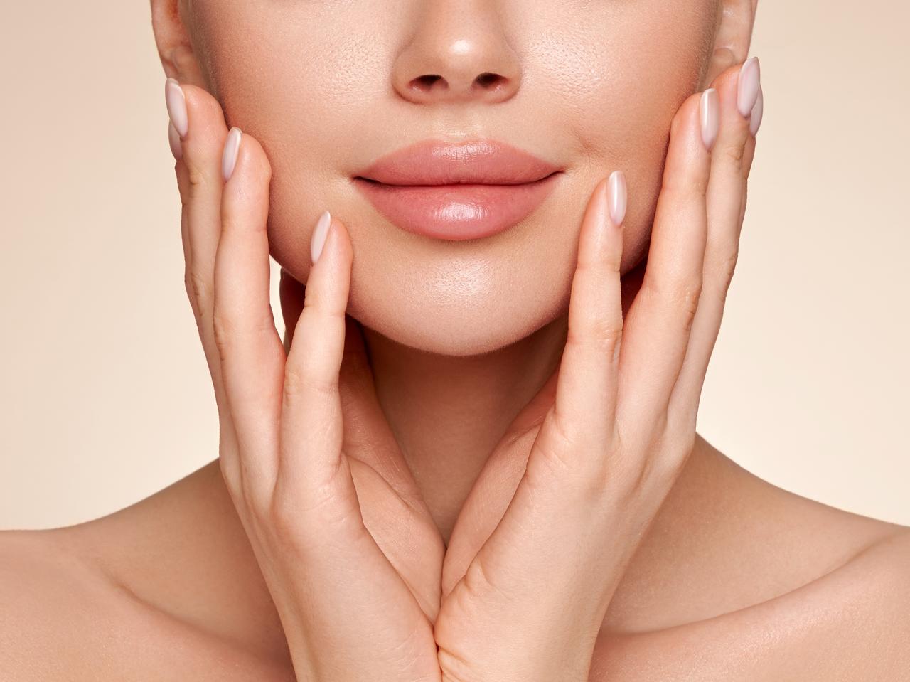 ぷっくりツヤ唇をGET!“ハイライト”を使ったリップメイク法がSNSで話題沸騰中