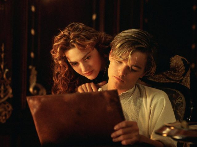 『タイタニック』25周年ポスター、ローズの髪型が「一体どんなヘアスタイル!?」と話題になってしまう