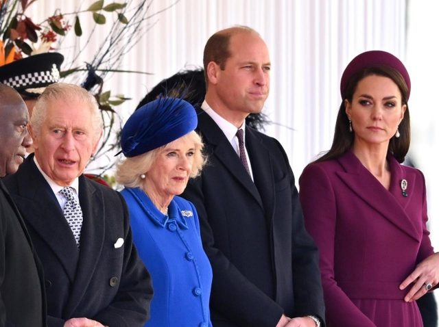 ヘンリー王子の暴露本に対するウィリアム皇太子らロイヤルファミリーの「反応」が伝えられる