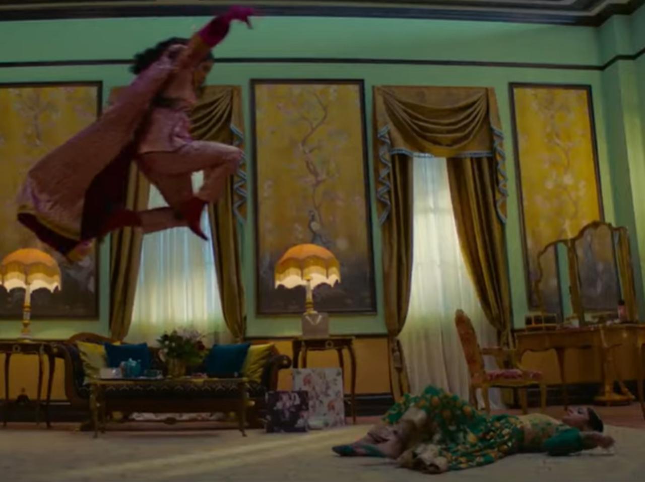 ムスリム女性たちが伝統衣装で飛ぶ！戦う！これまでに見たことのないアクションコメディ『Polite Society』が魅力しかない