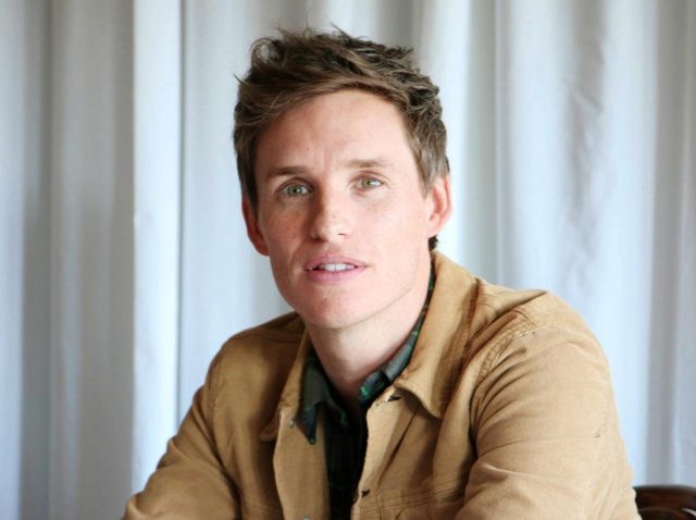 ニュート役のエディ・レッドメインが自分の子どもに『ファンタビ』を見せていない「理由」がなるほど