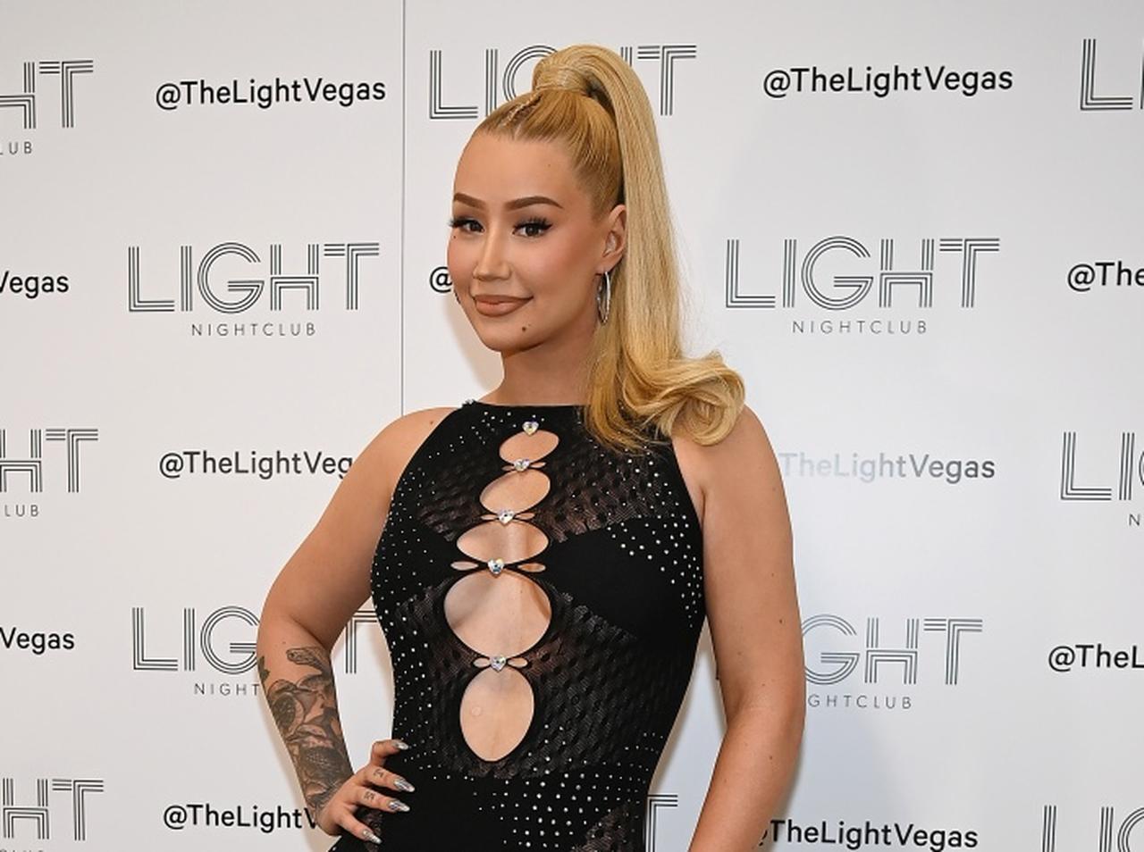 「18禁サイト」に参入後24時間で3,000万円以上!? 人気ラッパーの稼ぎが注目集める