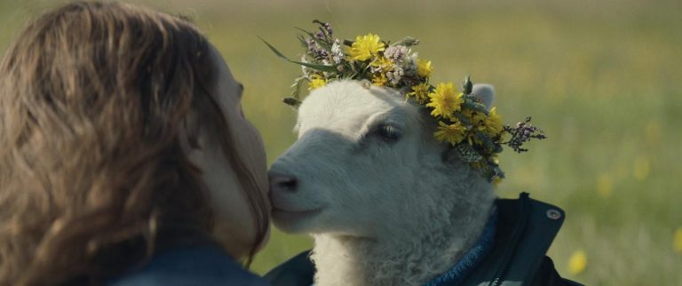【取材】図書館で働きながらアイディア集めた！『LAMB／ラム』監督が「色味の秘話」も明かす