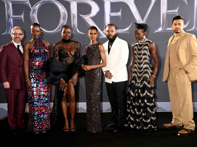 『ブラックパンサー』チームは主演俳優の死にどう対応した？白紙の可能性から制作続行を決意するまで