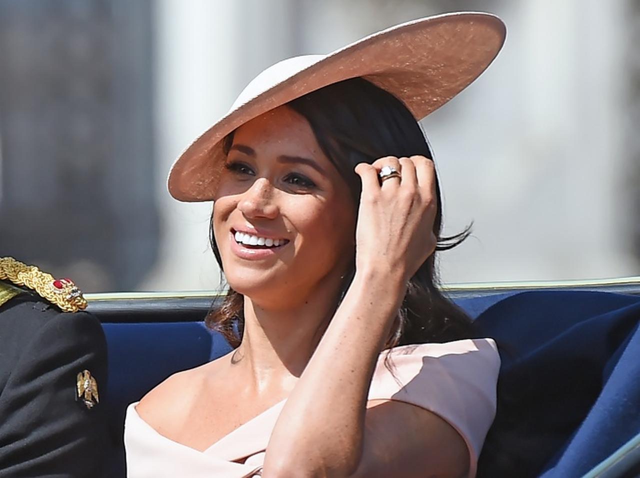 メーガン妃が発した「ひと言」によって王室メンバーのあいだに“気まずい空気”が流れた