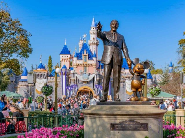 ディズニーランドで「マーベル俳優」に声をかけられた！ゲストの体験談が夢ありすぎ