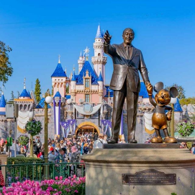 ディズニーランドで「マーベル俳優」に声をかけられた！ゲストの体験談が夢ありすぎ