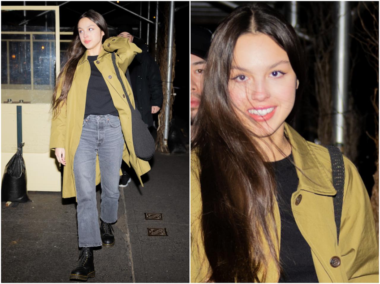 オリヴィア・ロドリゴ、3色でまとめたラギッドコーデ【セレブの最新スタイル】