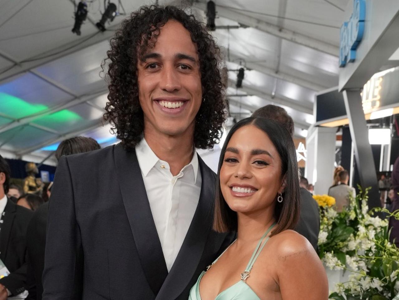 ヴァネッサ・ハジェンズ34歳が婚約か、相手は8歳年下のメジャーリーガー