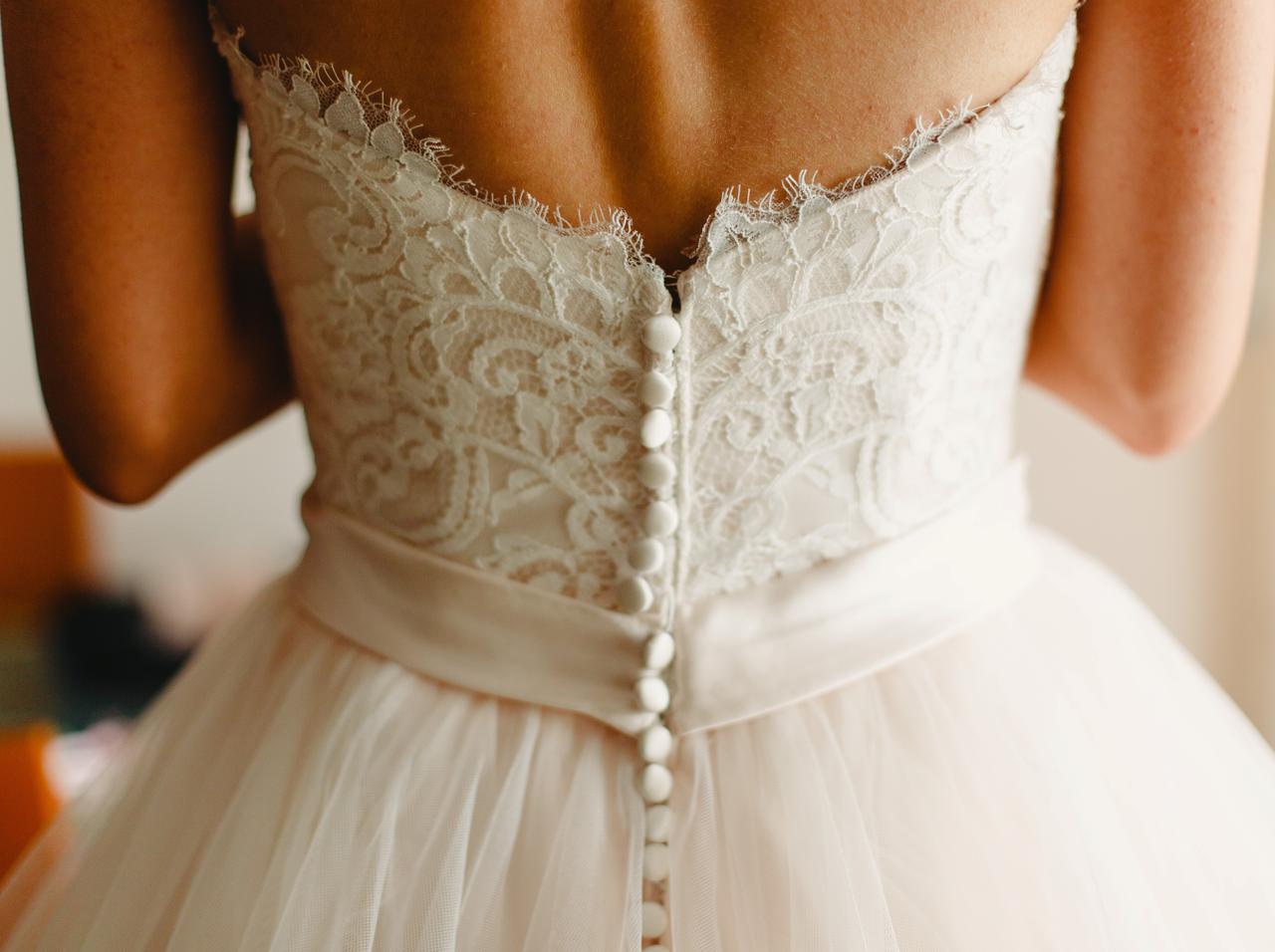 同性との結婚を両親に否定されたレズビアン女性、「ウェディングロードを一緒に歩く人」が泣ける…