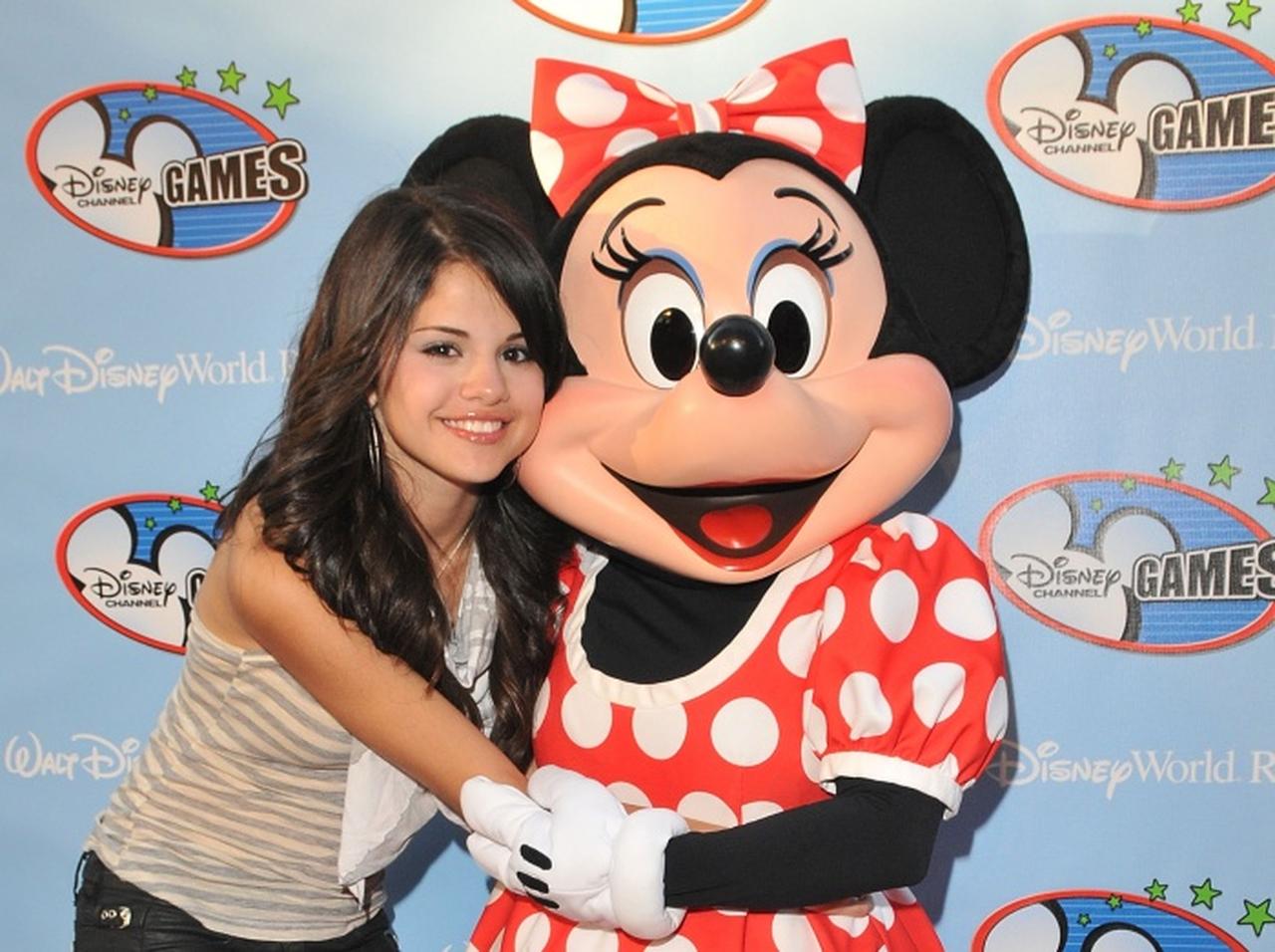 セレーナ・ゴメス、ディズニーから「特定の言葉」を言うことを禁じられていた