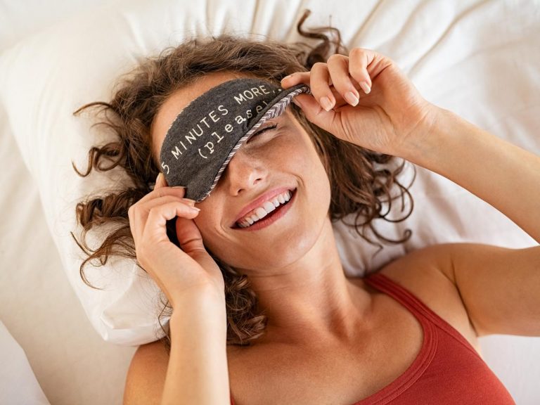 快眠を妨げる!“寝る前90分”にやめるべきNG習慣4つ