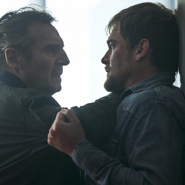 『ブラックライト』リーアム・ニーソン、テイラー・ジョン・スミスとの共演で“思ったこと”がジワる