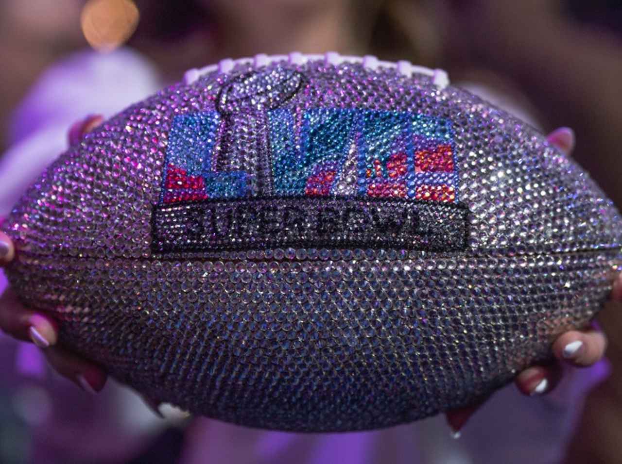 楽天CMに注目集まる!スーパーボウルCM料は30秒9億円超え、2023年は過去最高額