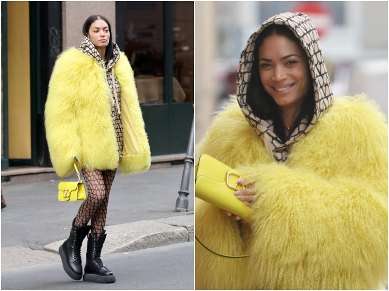 エロディ、ヴァレンティノのモノグラムを取り入れたポップなスタイル【セレブの最新スタイル】