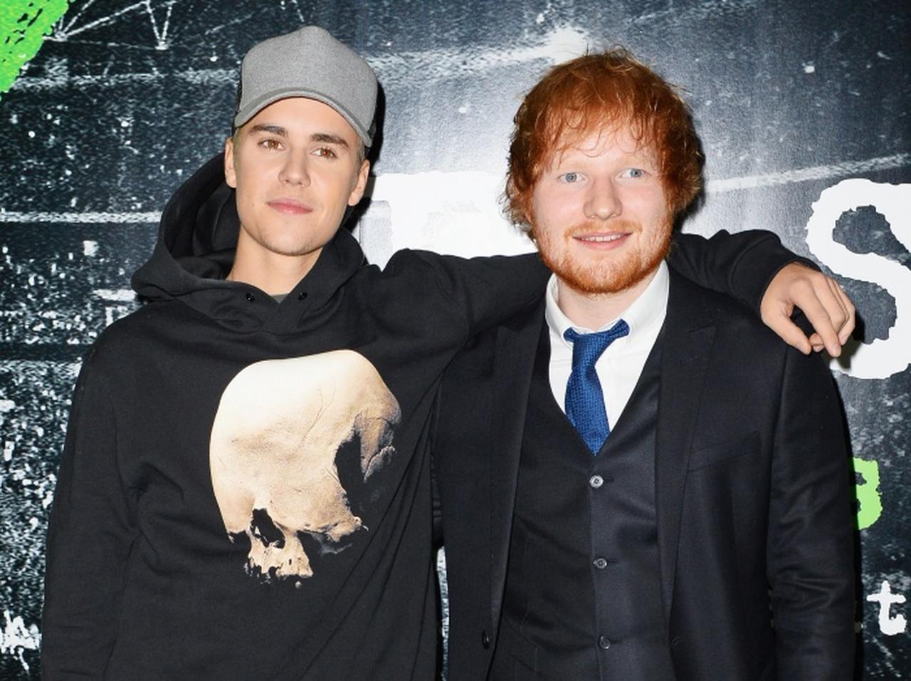 エド・シーラン、ジャスティン・ビーバーやショーン・メンデスと比べて「太ってる」と悩んだ