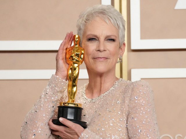 『エブエブ』ジェイミー・リー・カーティス、“女性の活躍”と“性別分けの撤廃”を両立するのは難しい【アカデミー賞】
