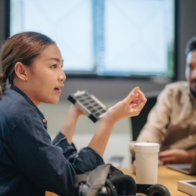 「リーダー＝女性」は「リーダー＝男性」の半分、ジェンダーギャップを解消するビジュアルとは